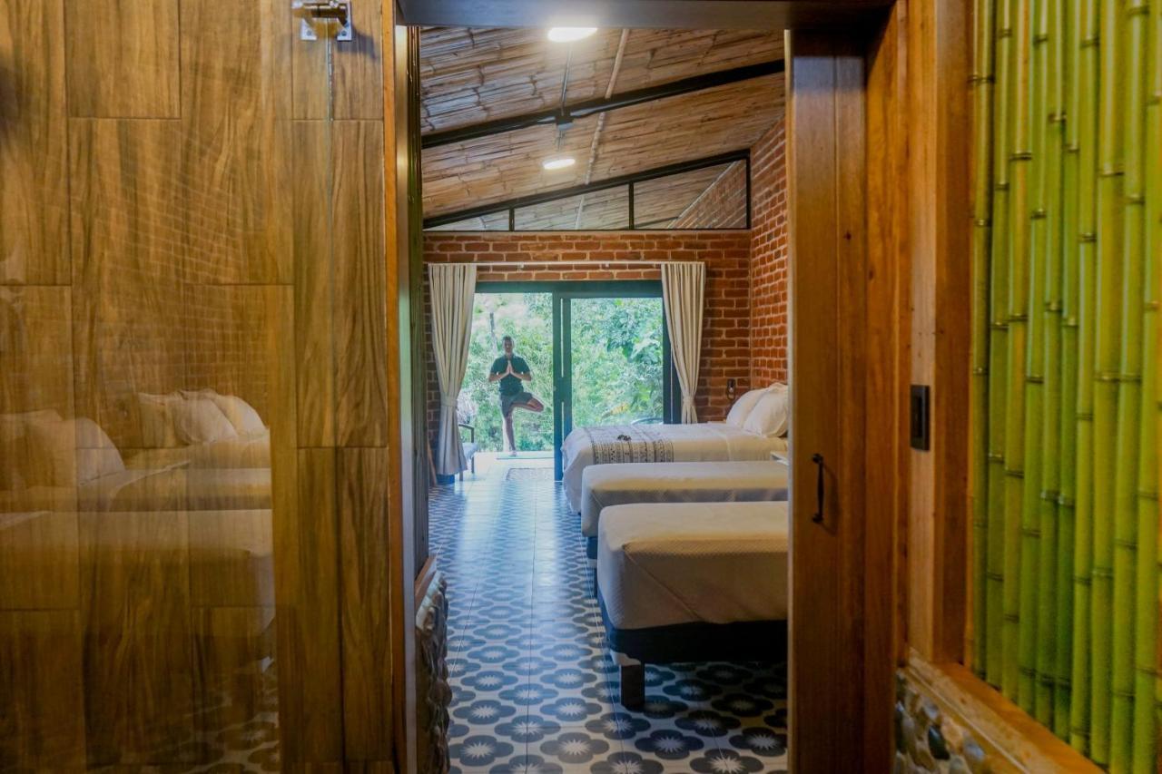 Pacha Eco Lodge Glamping & Hotel Archidona ภายนอก รูปภาพ